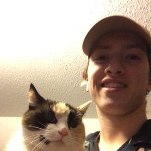 Meet your Posher, Ravyn